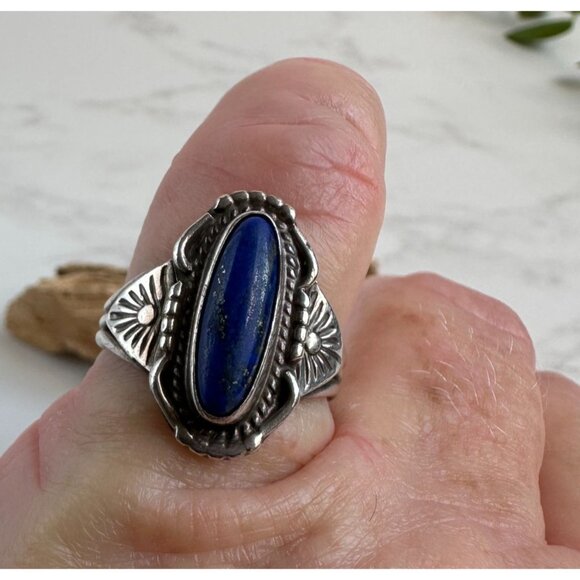 Vintage Native American Lapis Ring, Sterling Silver Size 8, Boho Jewelry - Picture 9 of 9
